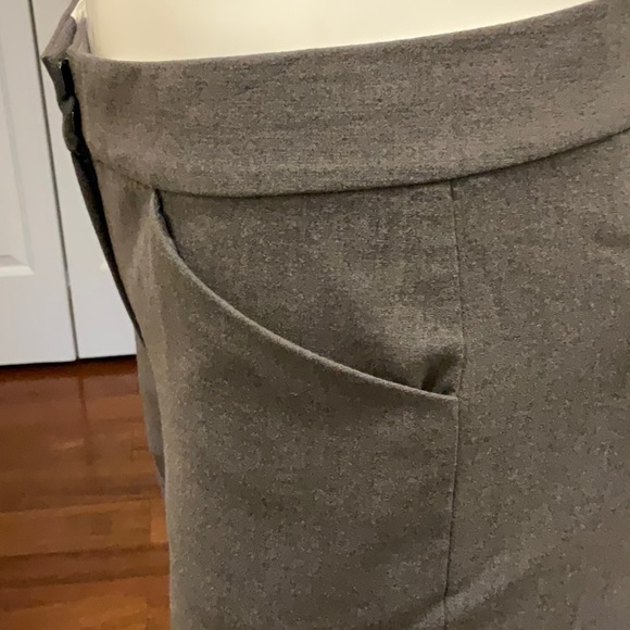 Tahari Women’s Grey Basic Cuffed Trouser Size 6 - Picture 7 of 9